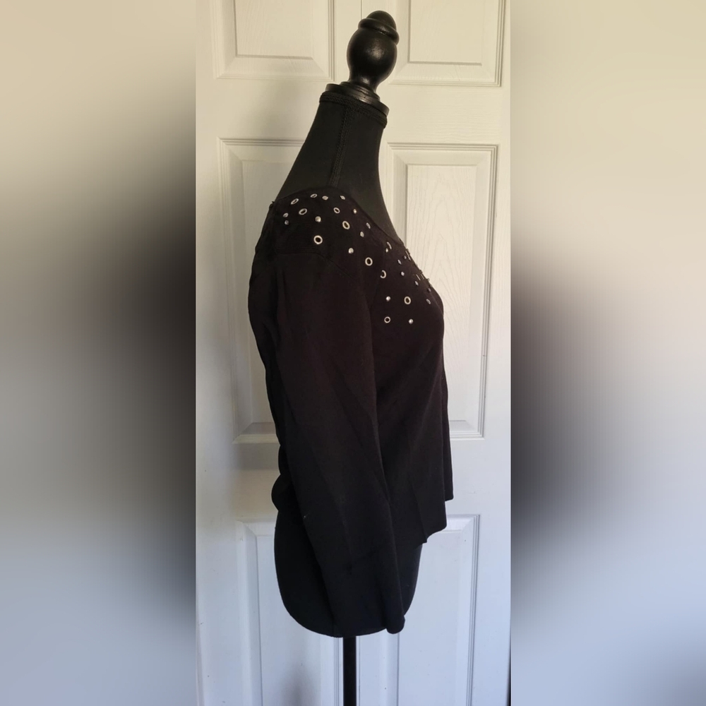 Rhinestone & Silver Eyelet Women's Large Etoile Black Lightweight Sweater - Picture 3 of 10